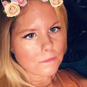 Meet your Posher, Tonya